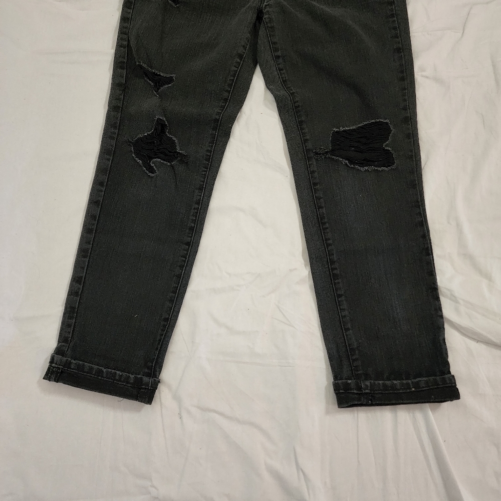 New York & Co. Women's Cropped Distressed Cuffed Boyfriend Black Jeans 👖 - Picture 10 of 13